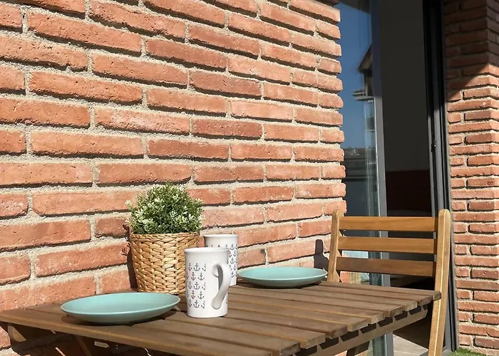 Bonito Piso Con Terraza Y Piscina, Cerca Del Mar