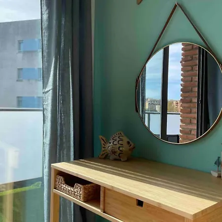 Bonito Piso Con Terraza Y Piscina, Cerca Del Mar Apartamento *
